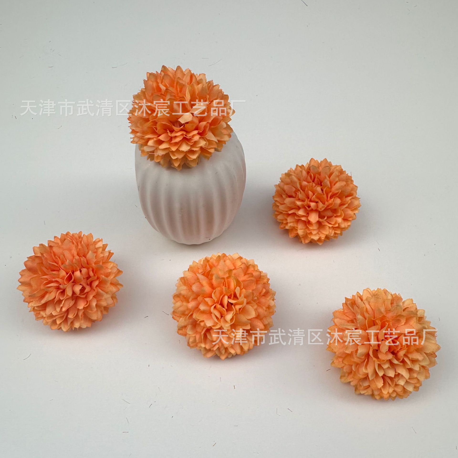 Wholesale of simulated table tennis chrysanthemum flowers, 4 cm small balls, multi-layered chrysanthemums, DIY clothing, corsages, headwear accessories, artificial flowers, office cultural atmosphere decoration, decorative ribbons and ribbons pic 15