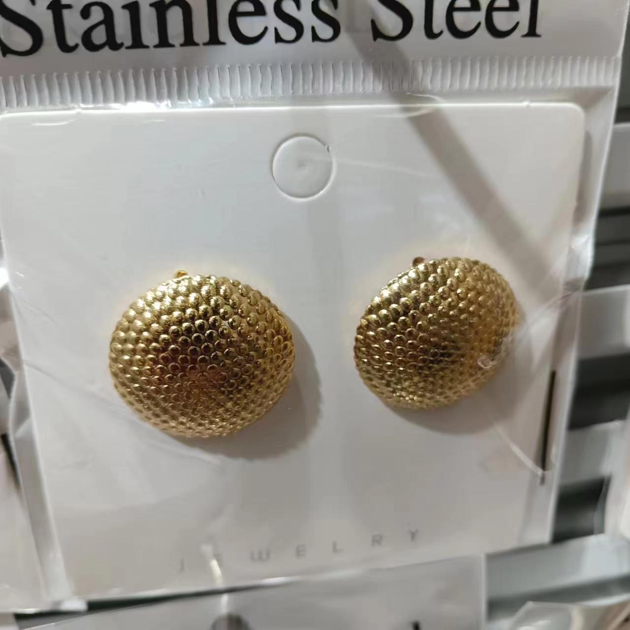 Factory wholesale stainless steel earrings, 18k real gold electroplated titanium steel retro embossed square bread hollow earrings pic 2