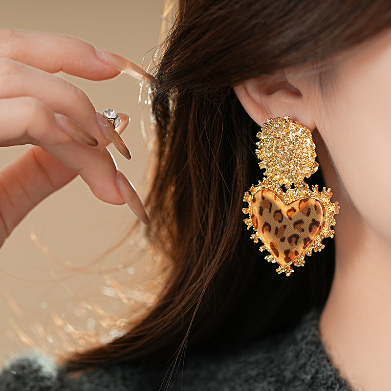 钢针圆形纹路爱心树脂豹纹耳钉复古宫廷风耳环时尚美拉德耳饰批发详情12