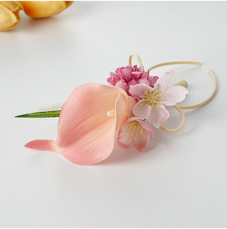 高级感婚礼胸花蜜釉粉永生花马蹄莲男士襟花手工造境新郎结婚胸花详情8