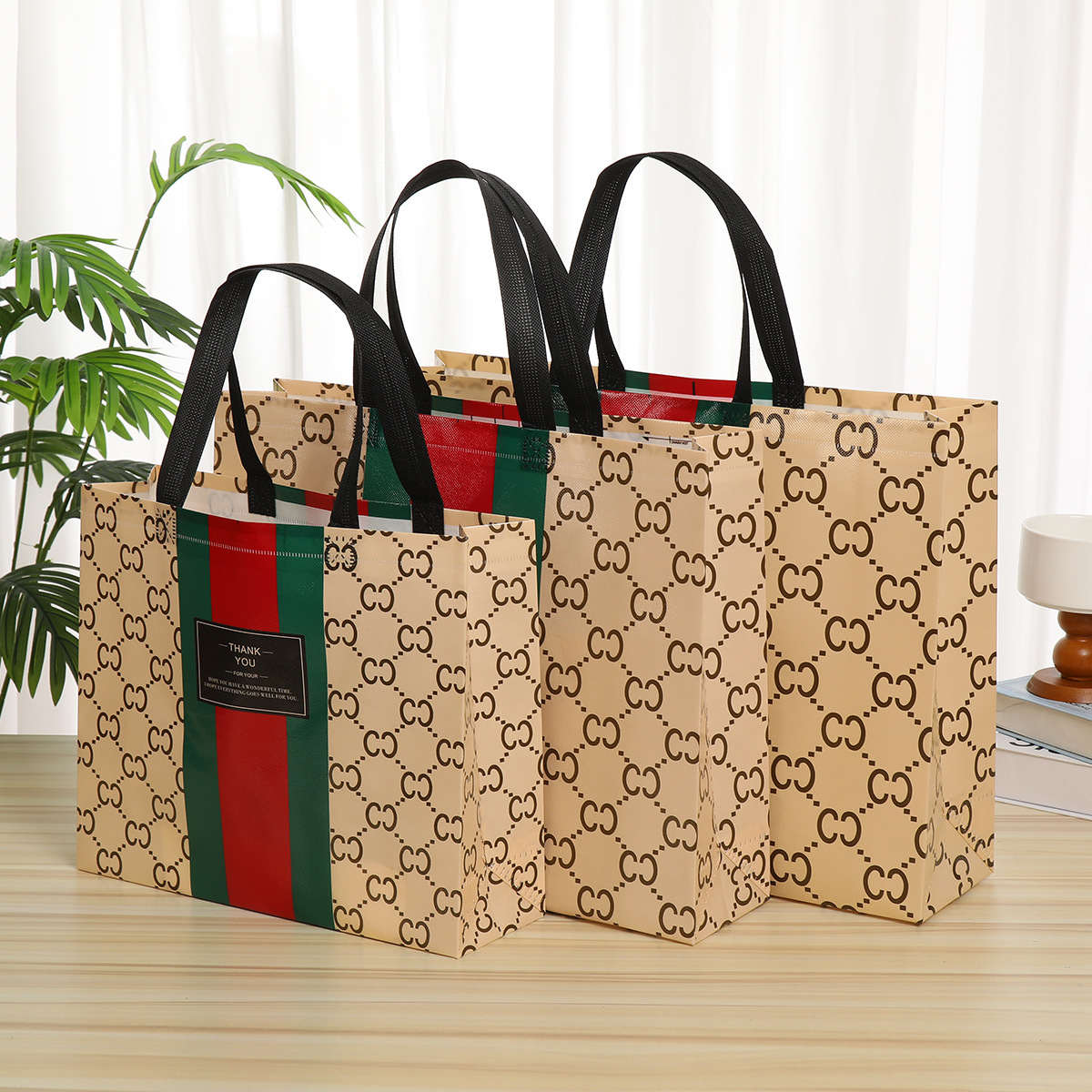 亚马逊跨境现货批发 圣诞时尚覆膜无纺布袋 购物手提袋 防水收纳袋 环保耐用详情14