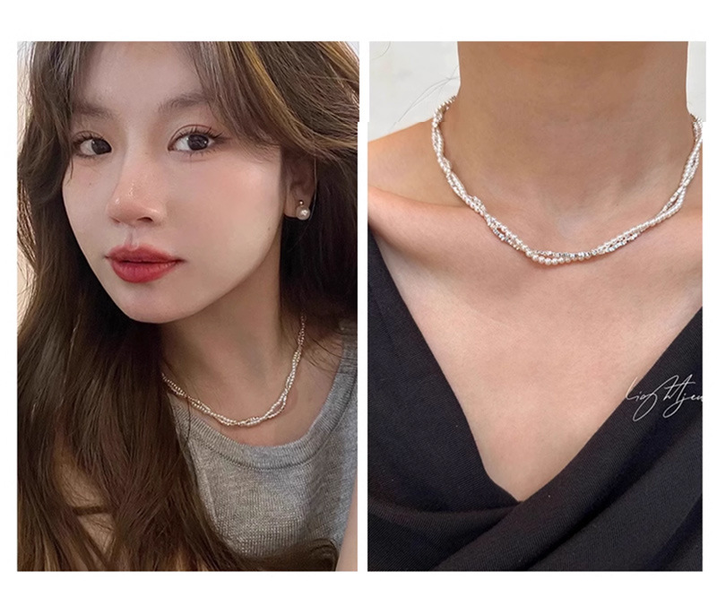 Double-layer stacked silver pearl necklace accessory for women, a light luxury and niche collarbone chain with a high-end look pic 4
