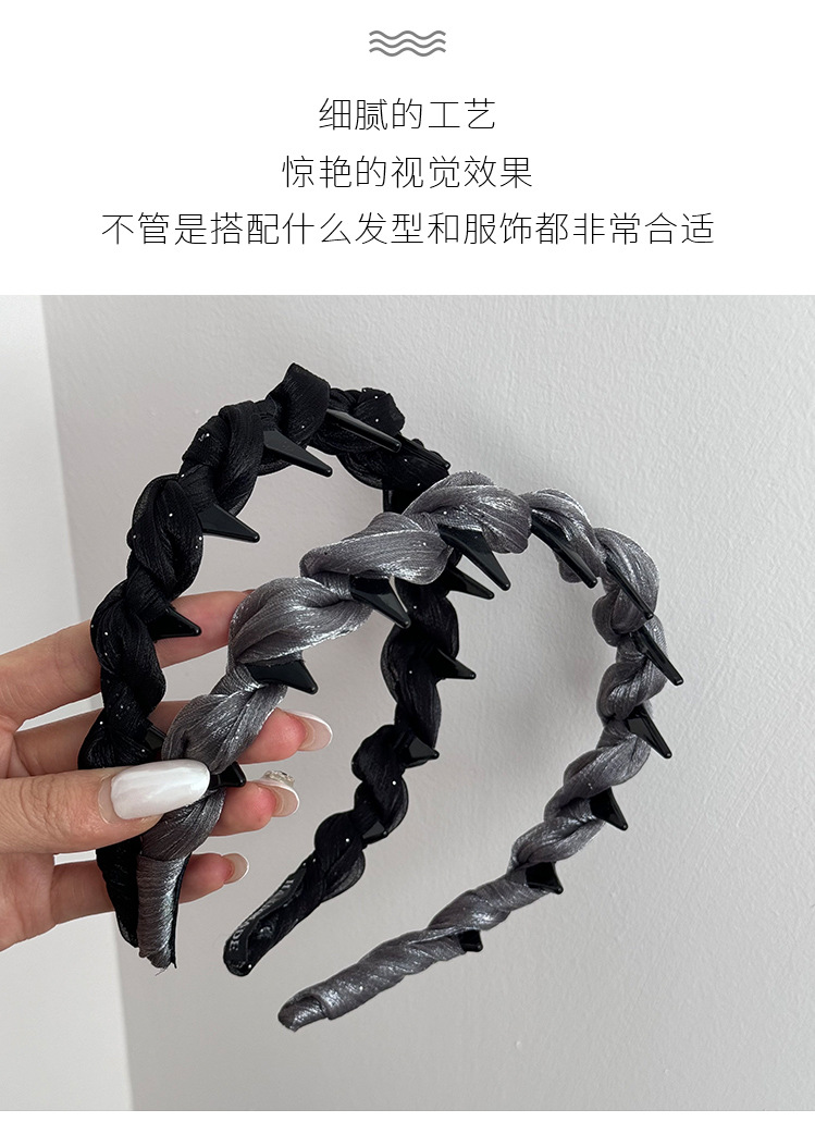 The new 2025 style of the elegant chanel-style pearlescent gauze hair band for women is a versatile and high-end pressure-sensitive headband with anti-slip teeth pic 2