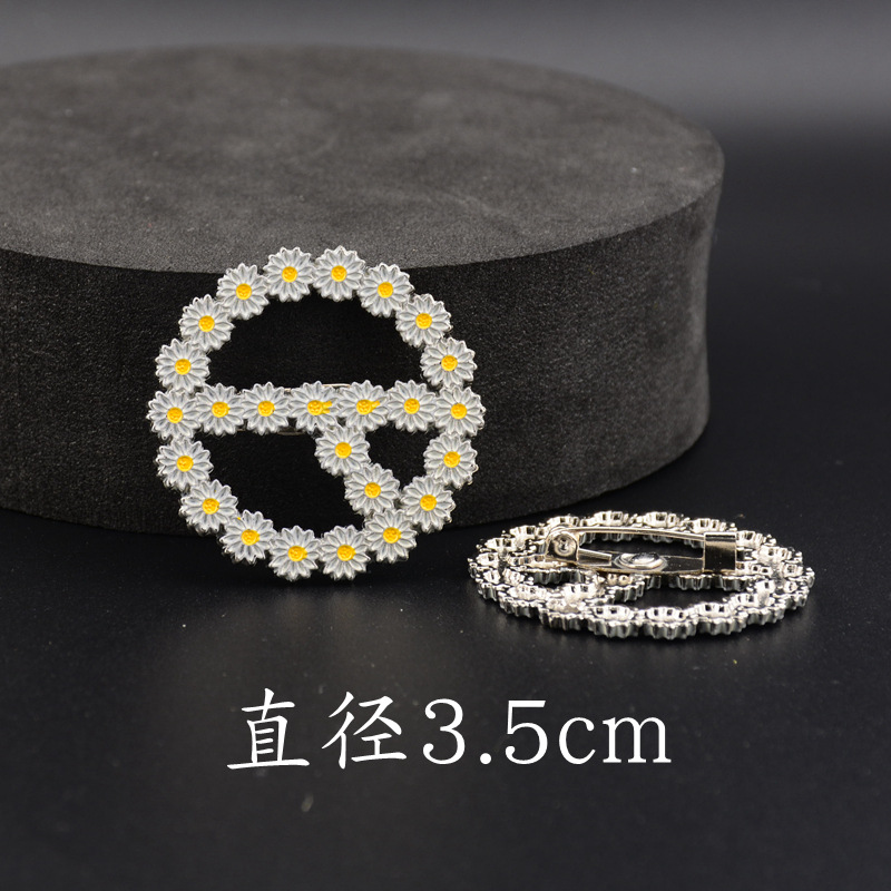 权志龙GD同款缺口小雏菊防走光胸针别针挂件徽章百搭合金衣服配饰详情8