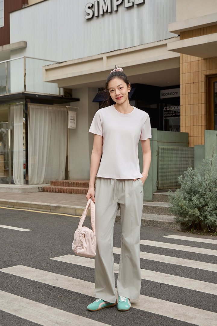 Mountain and field slightly flared, quick-drying casual sportswear pants for women in spring and summer, straight, loose, cool, sun-protective pants, drape long pants 8011 pic 3