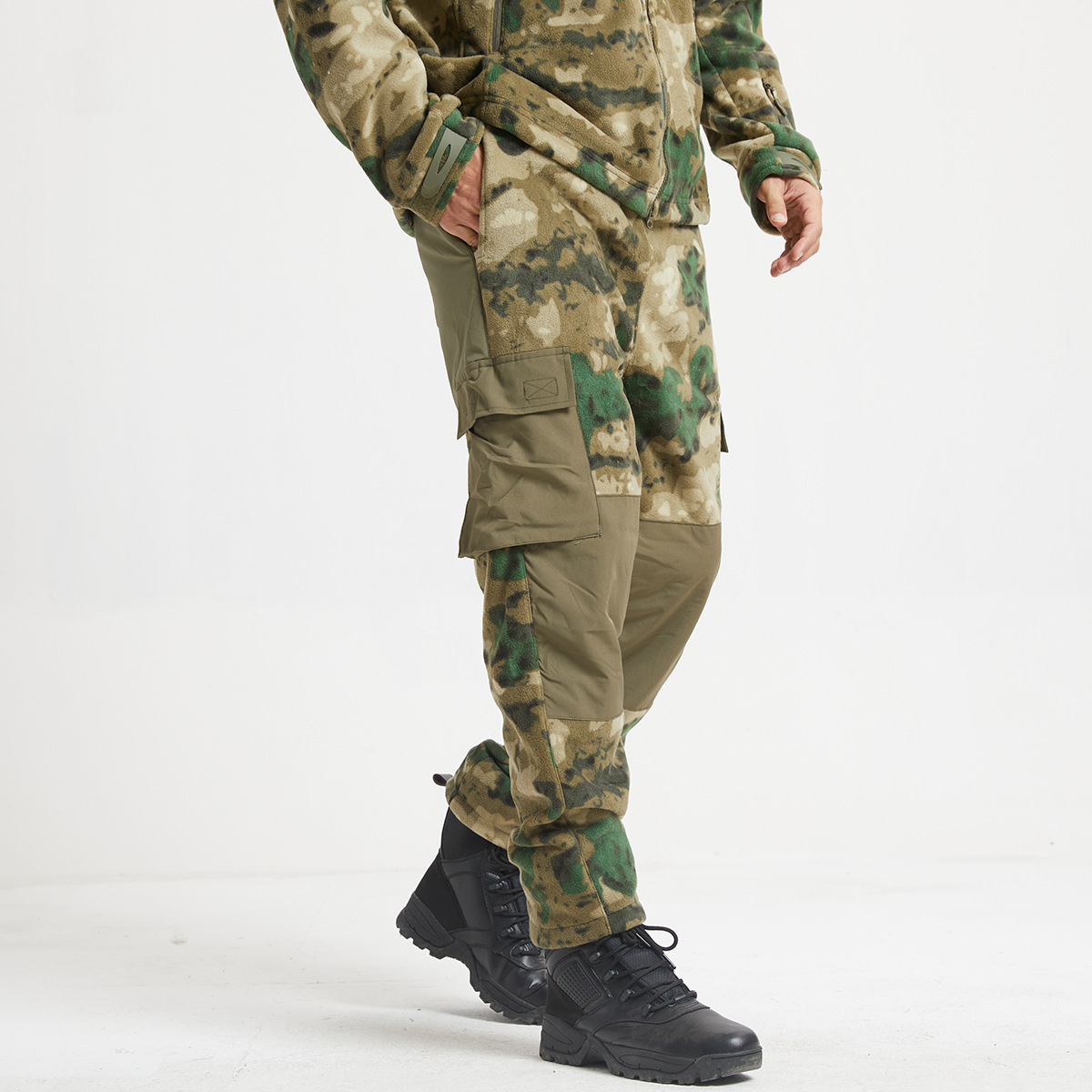 Yitu Chunqiu Outdoor Sports Camouflage stand-up Collar Fleece Jacket Set for cold protection and warmth preservation tactics, Arctic fleece thermal clothing and pants, granular fleece pic 16