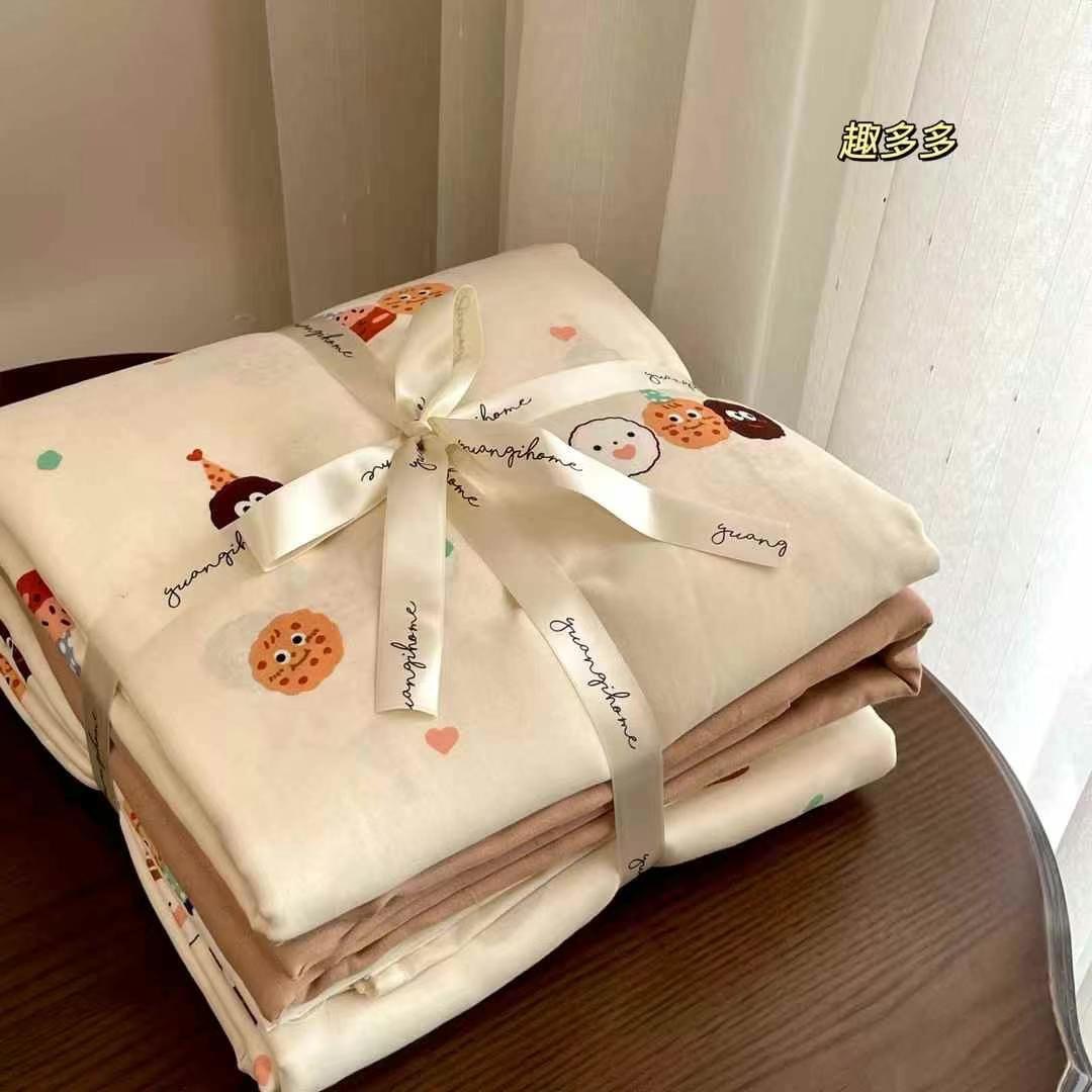A set of three or four pieces with fresh small floral print double-layer yarn, pure cotton soft naked sleeping quilt cover and cartoon bedding pic 26