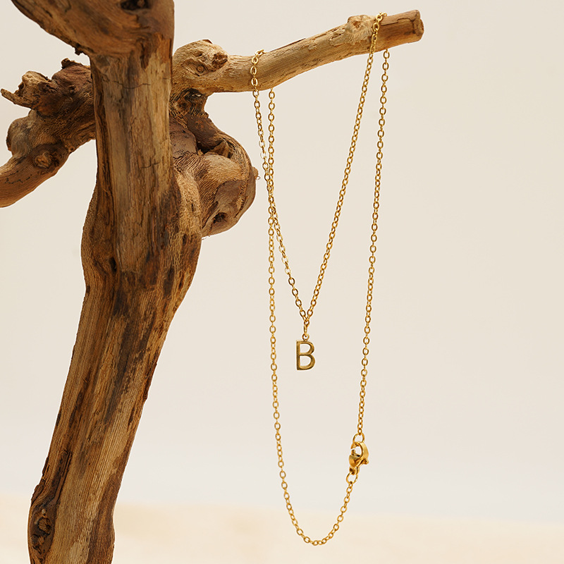 A new cross-border stainless steel necklace with 26 English letters from Europe and America, featuring a fashionable and simple letter pendant and collarbone chain pic 9