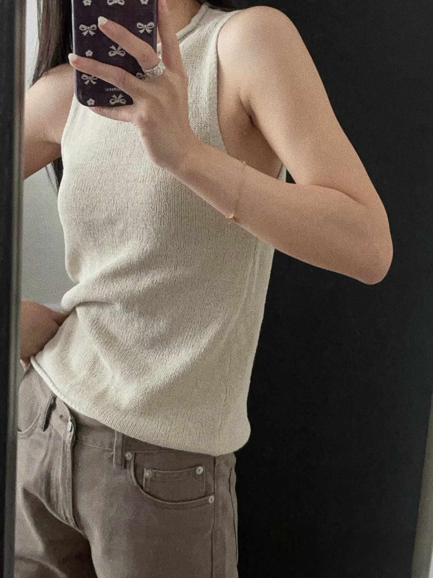 新款百搭多色亚麻棉感粗针织肌理颗粒半高领卷边毛织无袖背心5111详情32