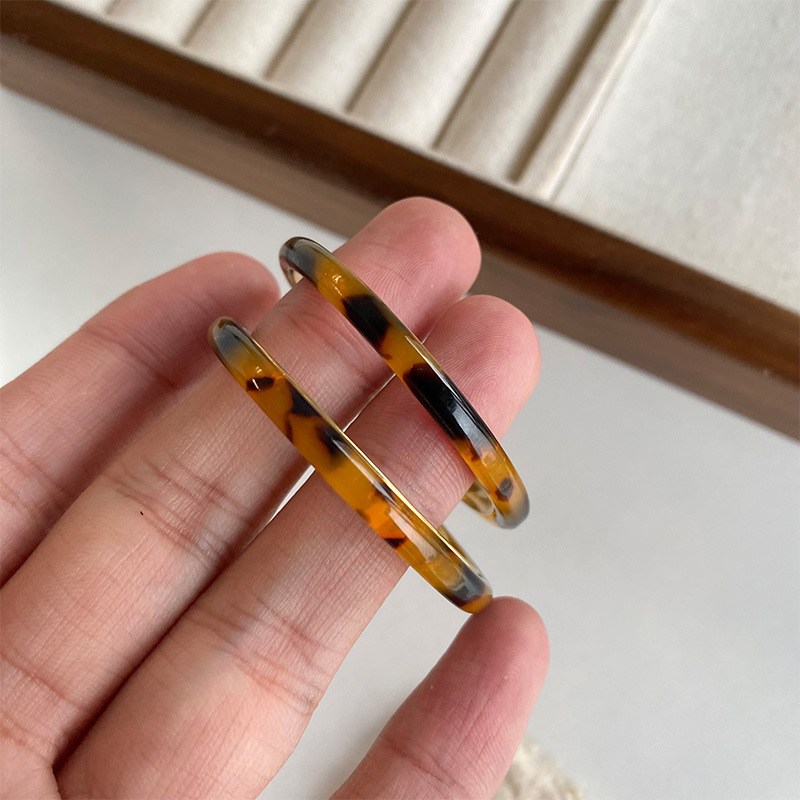 赵露思同款玳瑁色豹纹耳圈素圈耳环2025新款高级感夸张耳饰圈圈女详情10