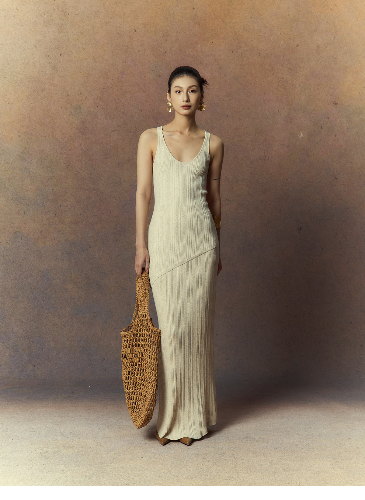 UMA WHITE广州十三行润登2025夏季新款半身裙女 天丝亚麻极简长裙详情11