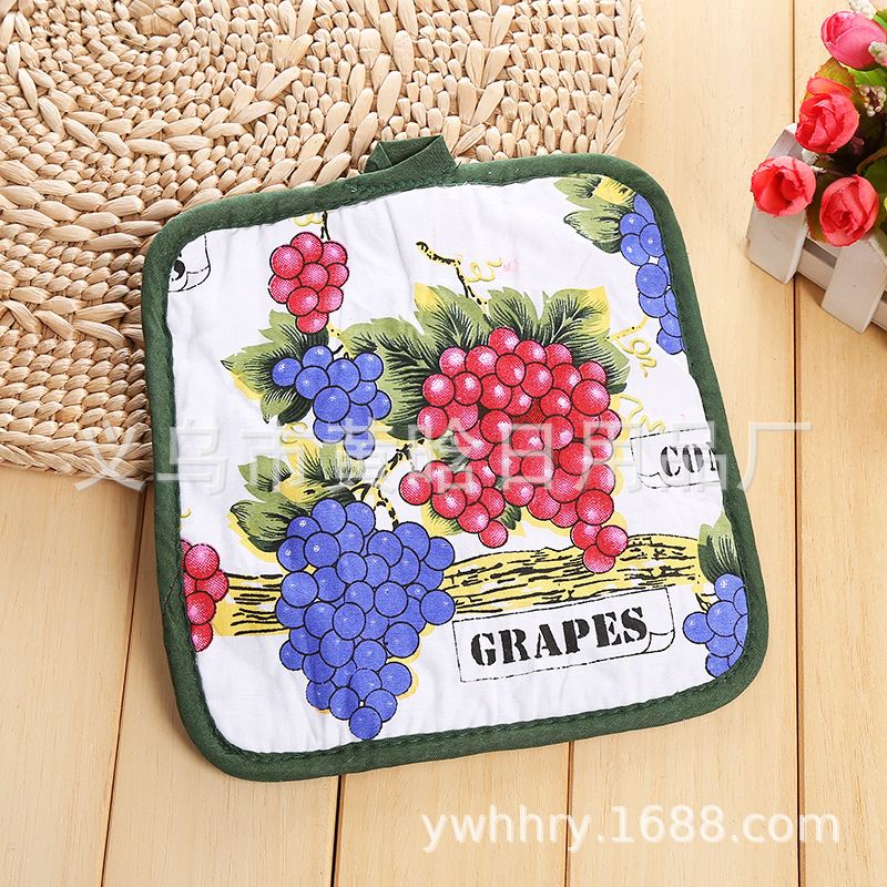 【 Chi Jia 】 Enlarged square digital printed fabric placemats and coasters, European-style cartoon fruit cute placemats pic 3
