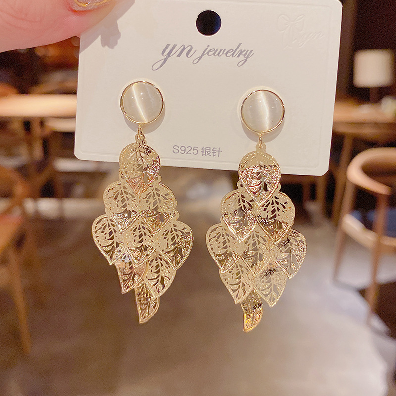 一叶暴富镂空树叶流苏耳环女s925银针圆形猫眼石气质网红长款耳饰详情12