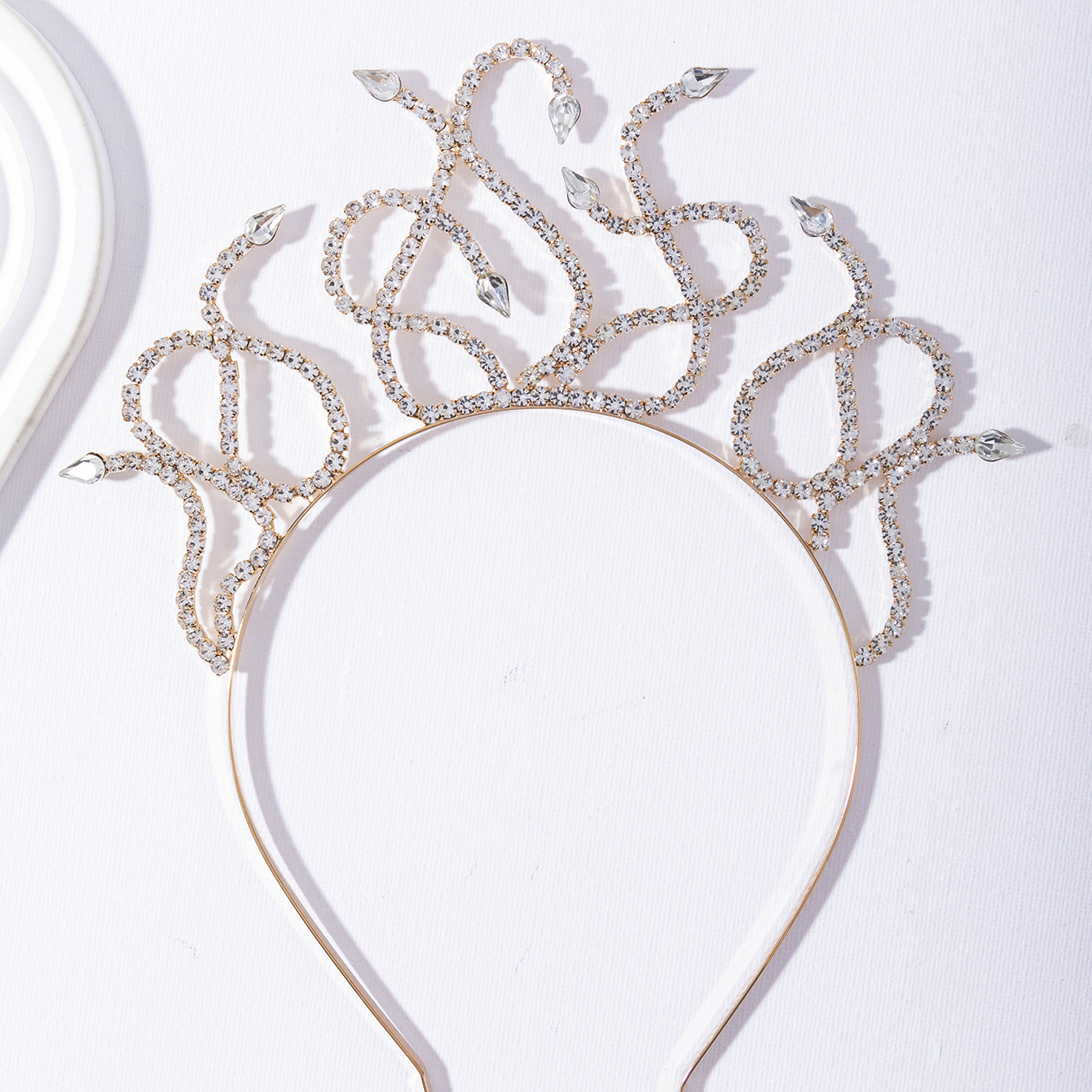 Halloween hair accessories, cross-border claw chains, exaggerated hydra, water diamond hair bands, festive atmosphere, gilded party and gathering headwear and hair accessories pic 3