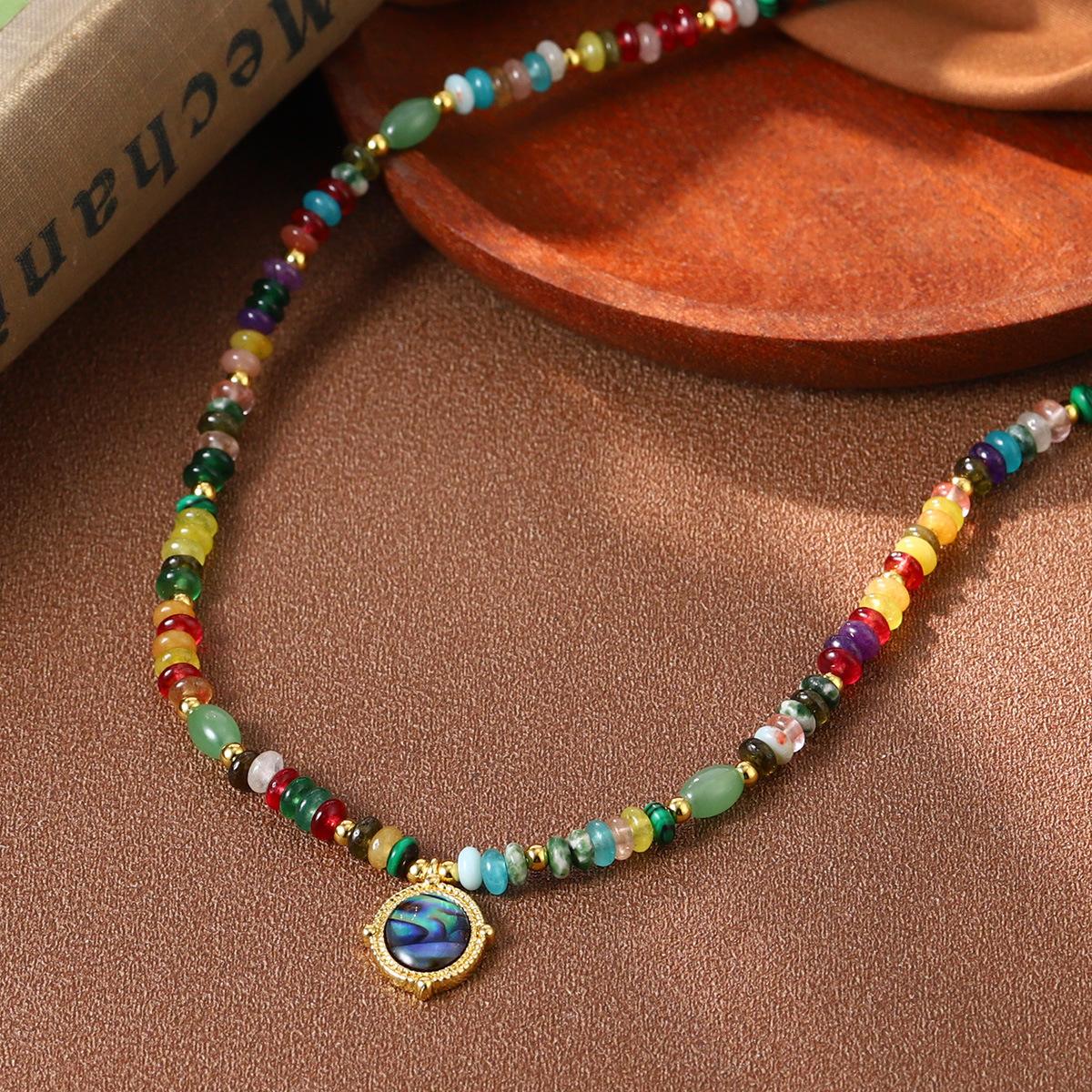 Simple and fresh abalone and shell geometric necklace, versatile beaded pearl multi-neck chain, fashionable new collarbone chain accessory pic 22