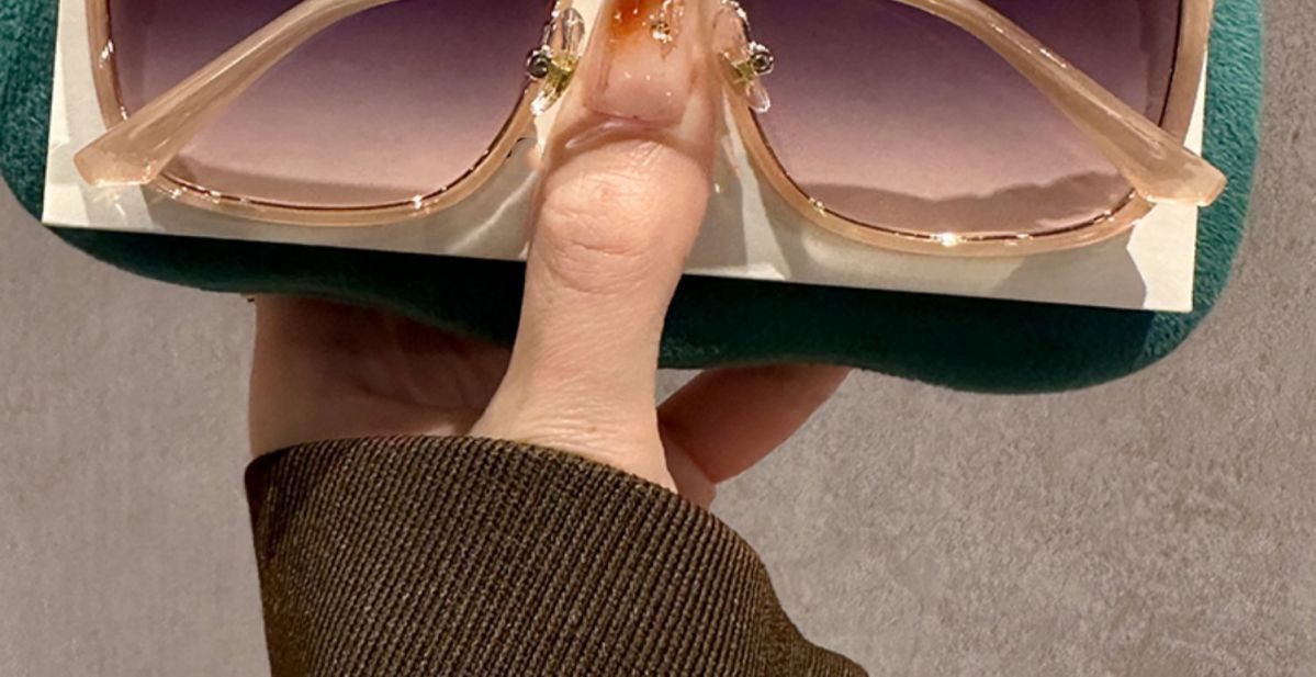 Sunglasses for sun protection and UV protection, new 2024 trendy big face, face-enhancing small glasses, high-end look, sunglasses for women pic 8