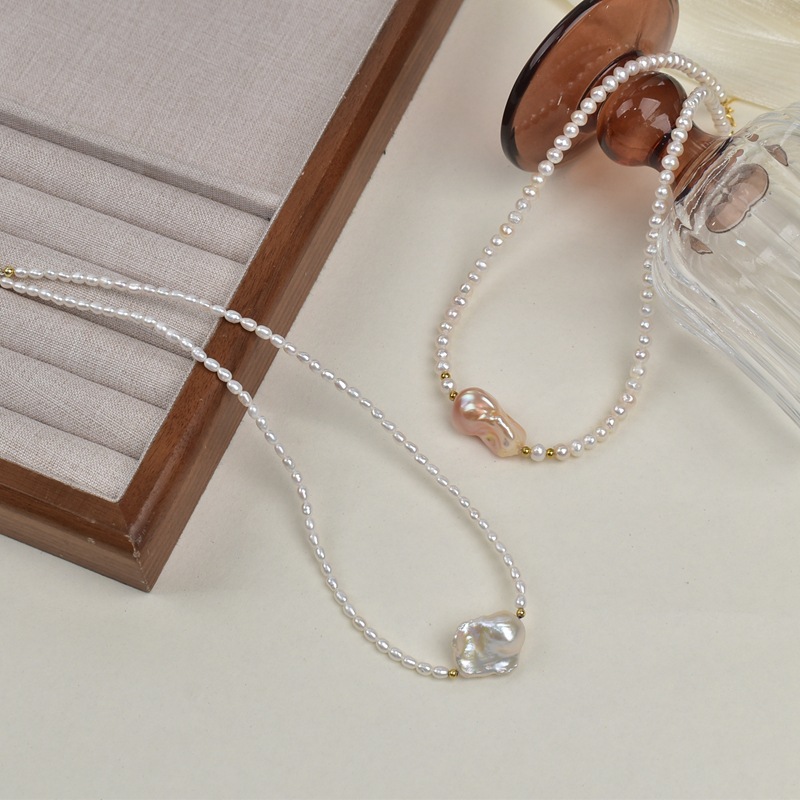 Natural rice-grain freshwater pearl necklace for women, light luxury, niche design, high-end Baroque pendant, neckchain, bone chain pic 5