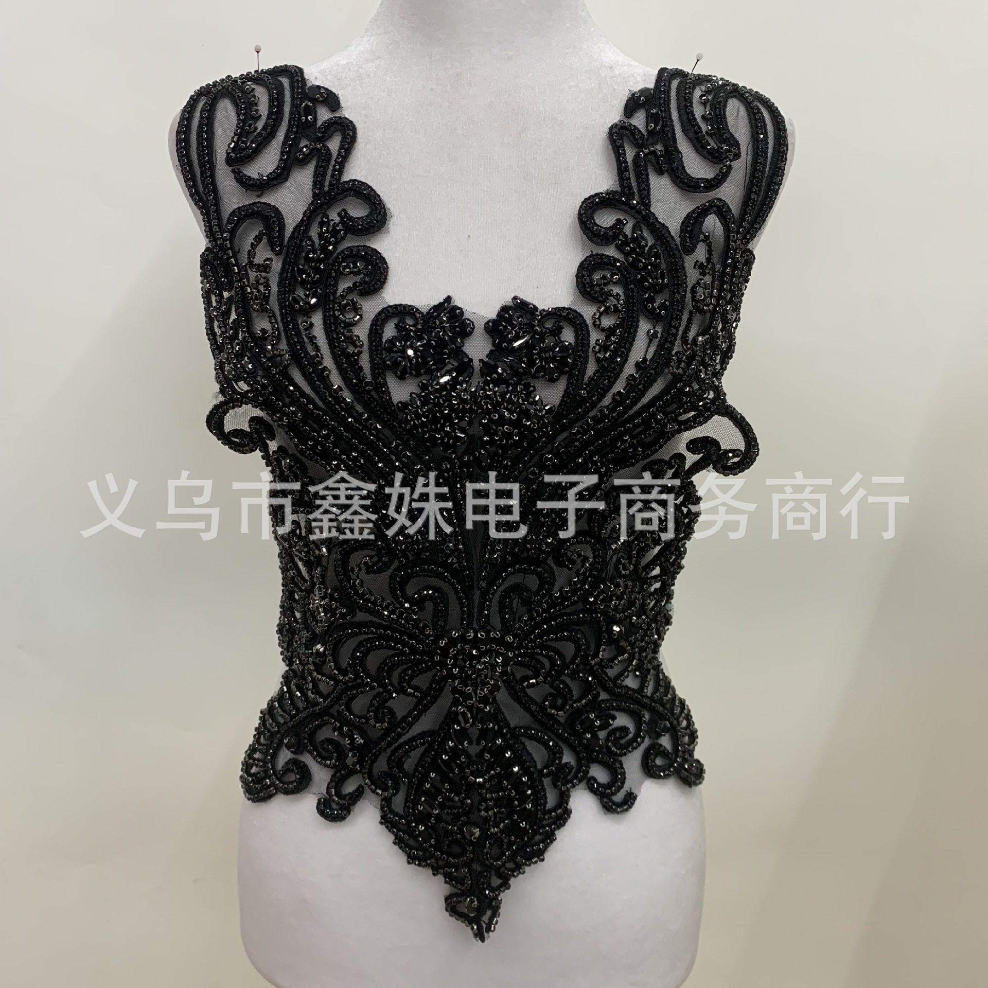 Hand-stitched tight-fitting wedding dress and evening gown, crystal decals, high-end rhinestone clothing accessories pic 8