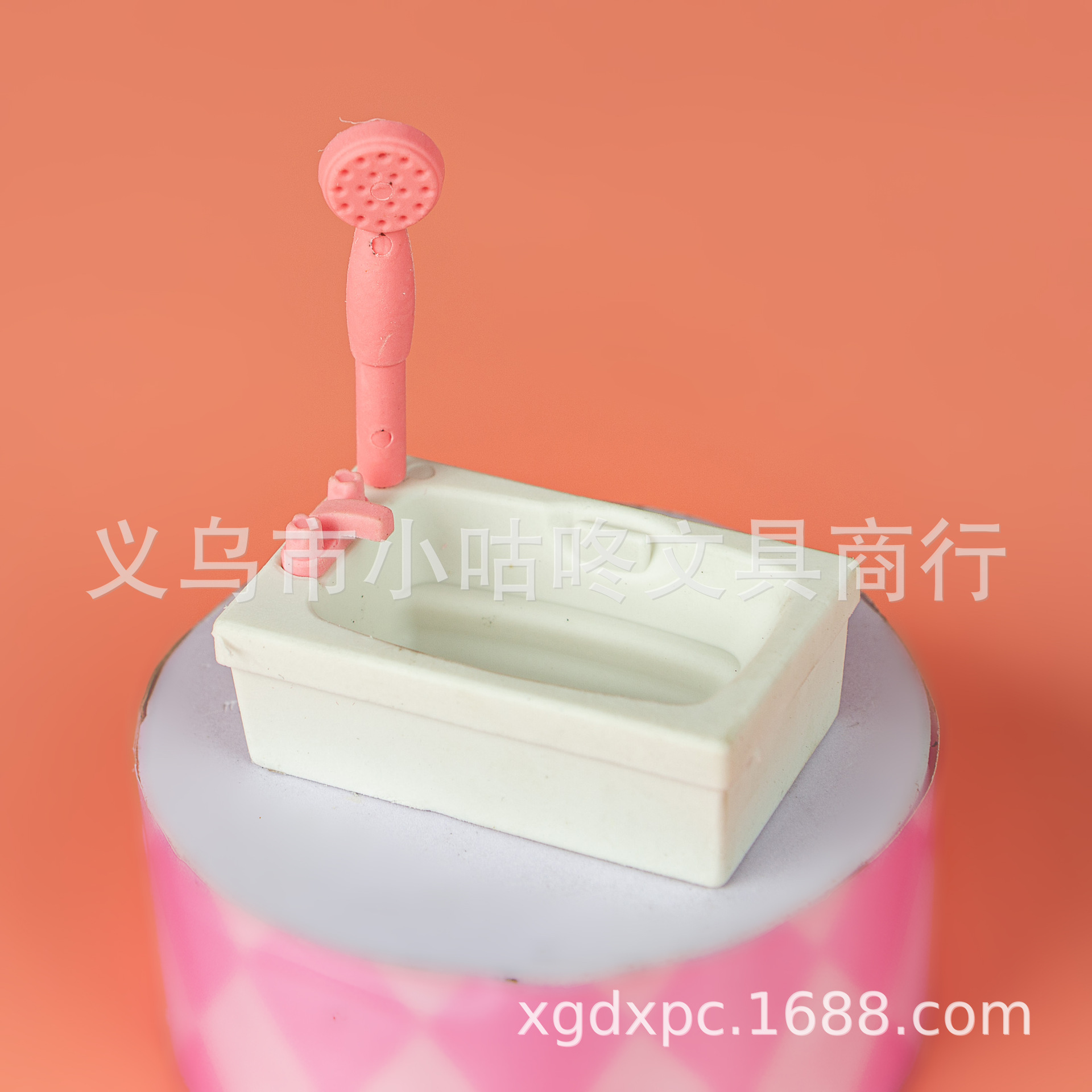 xgd-2408卡通浴室沐浴露洗发水泡澡桶小板凳花洒浴室系列套装橡皮详情9