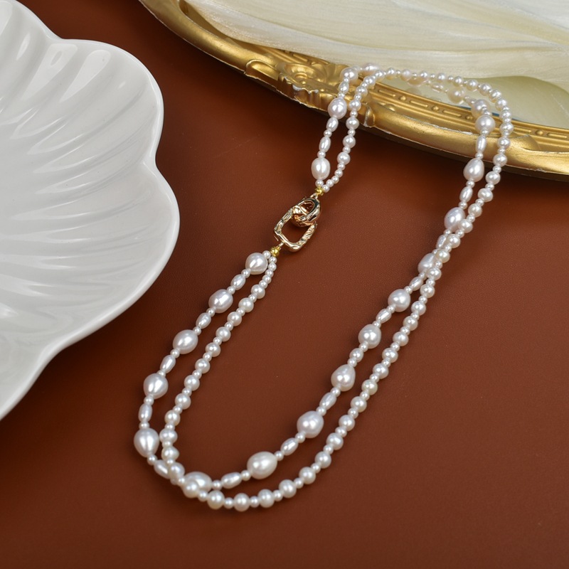 Layered natural freshwater pearl necklace for women, 2025 new style collarbone chain, high-end, light luxury and niche sweater chain accessory pic 2