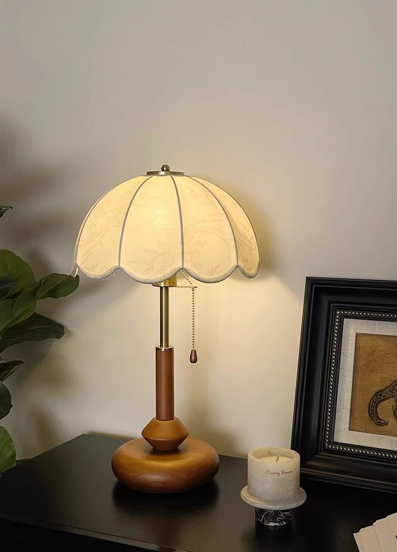 Chinese-style solid wood printed fabric table lamp, decorative table lamp for living room, bedroom and bedside, eye-protecting lamp for homestay, hotel and study pic 17