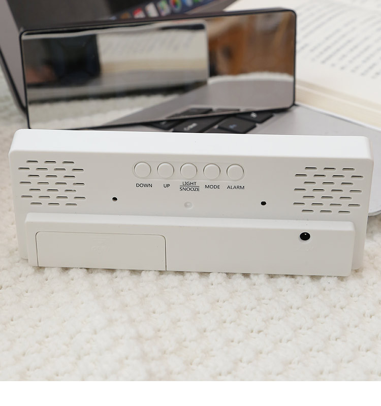 Color screen simple LED electronic alarm clock, student plug-in dual-purpose small alarm clock, digital clock, voice-controlled temperature clock pic 18