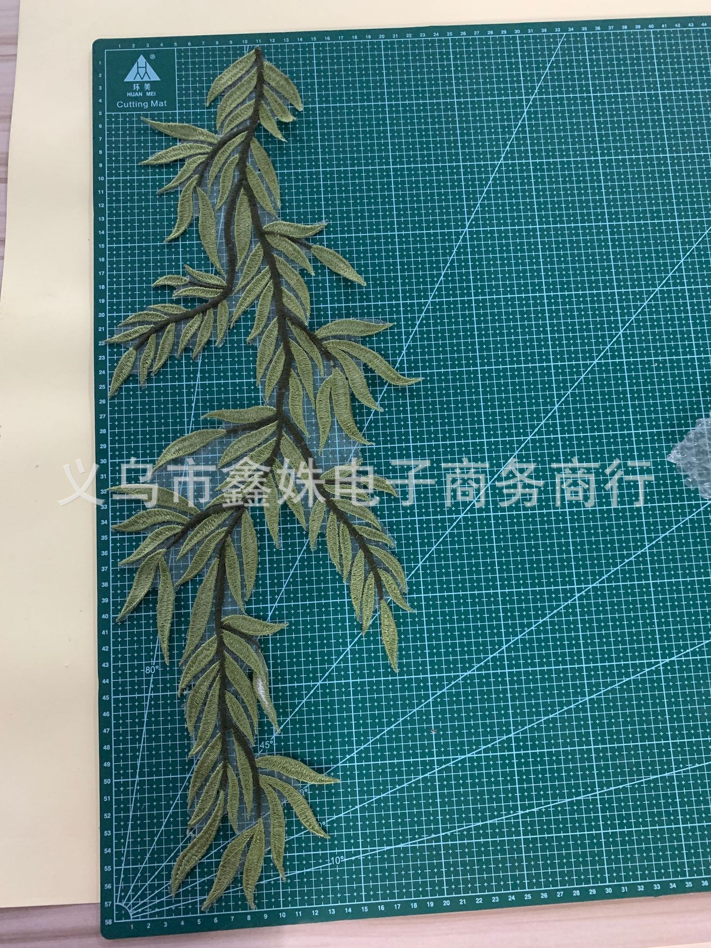 树叶辅料刺绣花朵婚纱礼服手工DIY辅料配件平绣蕾丝大花朵详情9