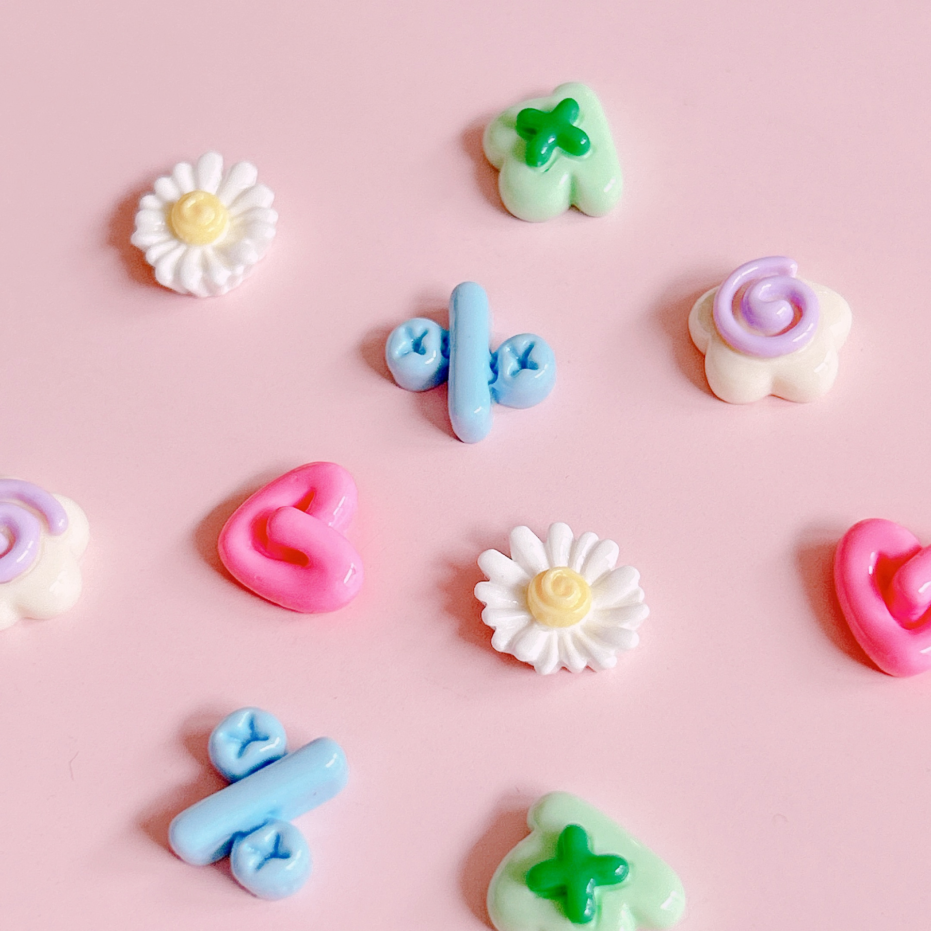 xn Cute mini heart-shaped flowers, simple decoration materials, diy handcrafted hair clips, ear studs, cream glue material pic 6