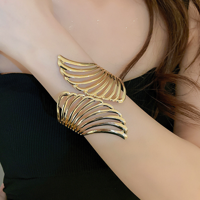 Cross-border European and American open armband bracelet, high-end, niche, versatile bracelet, exaggerated, individual and fashionable jewelry for women wholesale pic 41