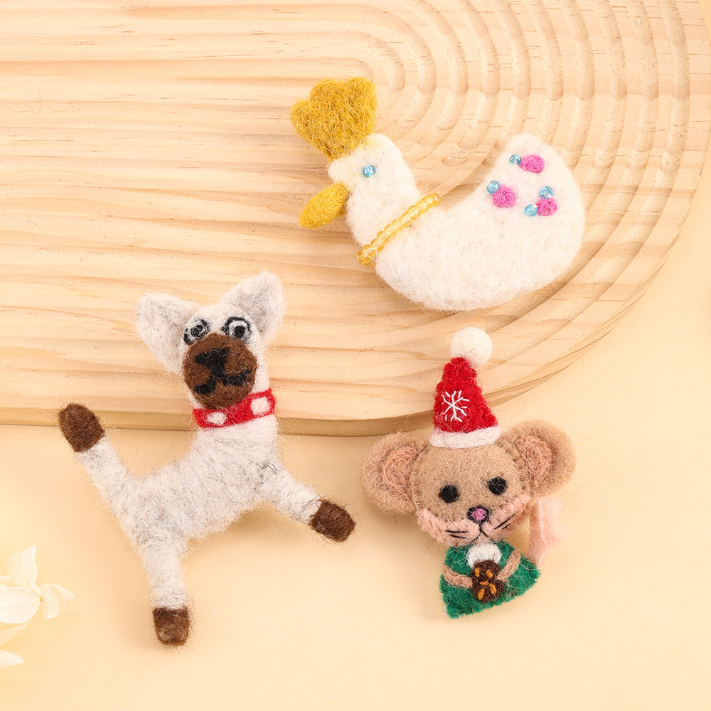 爱坤纯手工羊毛毡胸针 童趣立体玩偶别针 尼泊尔手工配饰厂家批发详情2