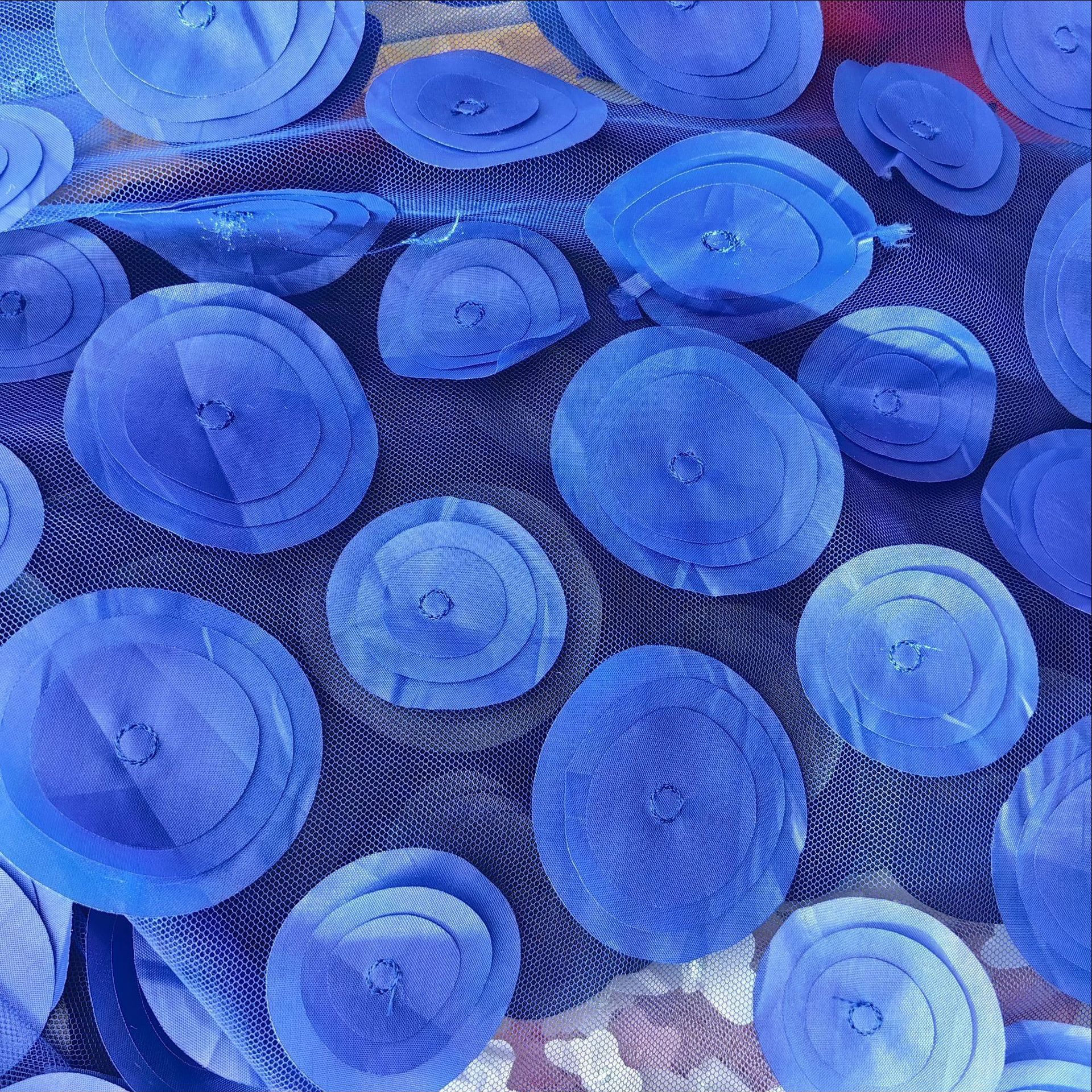 欧洲站激光立体刺绣面料多色网纱圆圈绣花布时尚女装连衣裙面料详情34