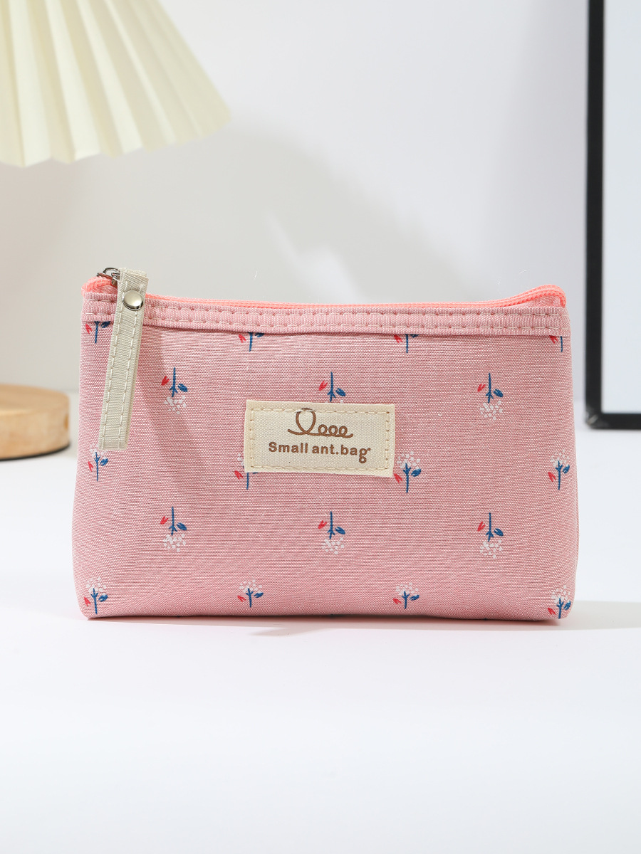 跨境印花帆布化妆包女防水便携ins风字母学生笔袋旅行收纳洗漱包详情3
