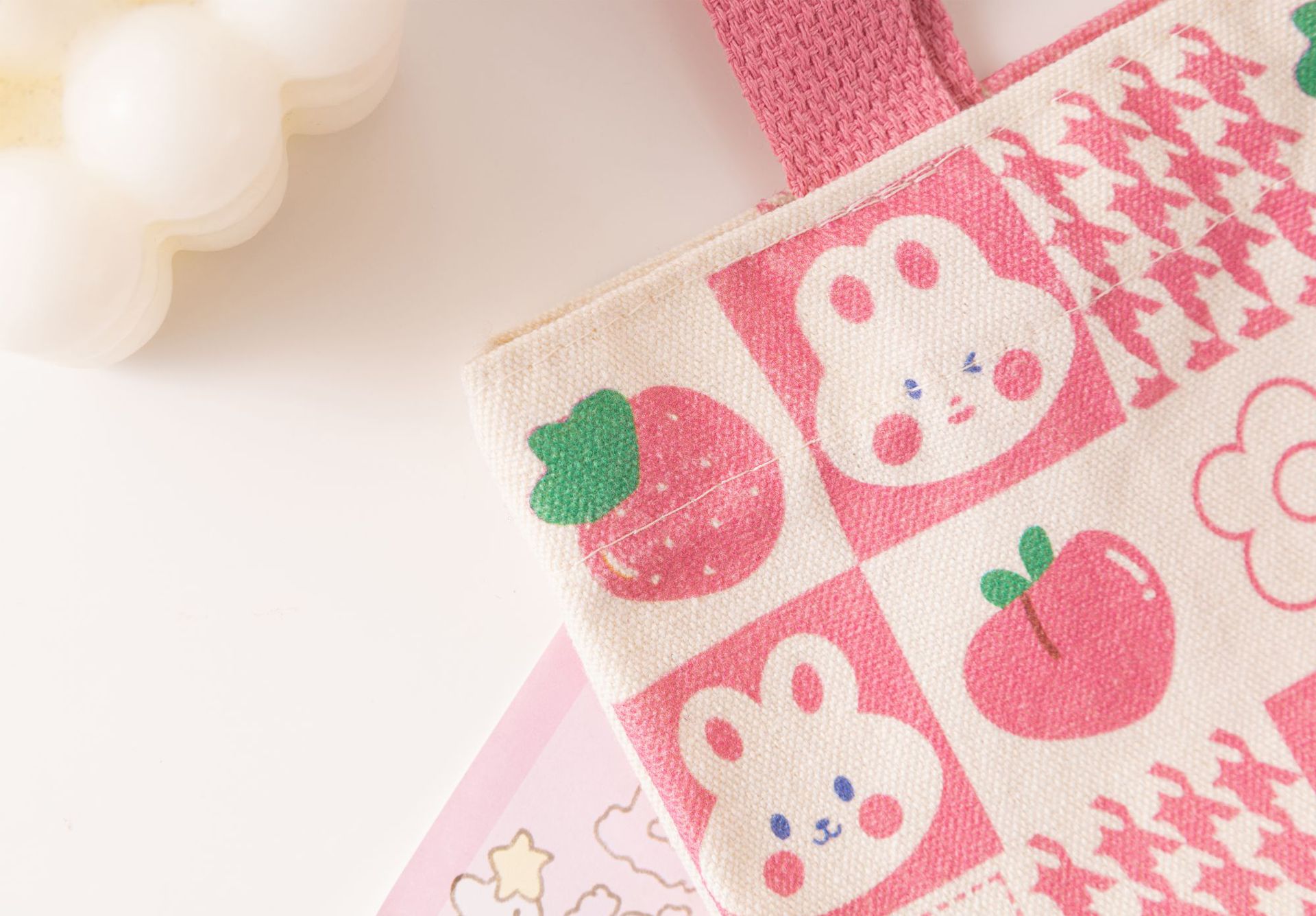 New souvenirs: Cute rabbit, tiger, ins hand-held canvas bag, lunch bag, fashionable lunch box bag for work and commuting pic 5