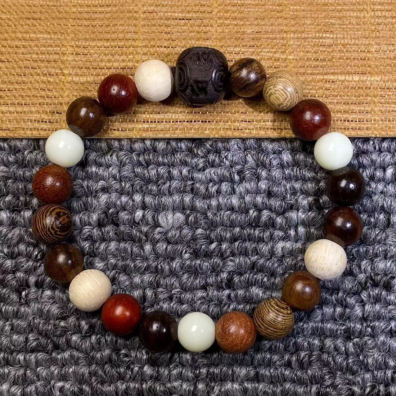 Green sandalwood bamboo Joint Rising Moonstone bracelet Running Ring style for men and women Sandalwood bracelet DIY pic 11