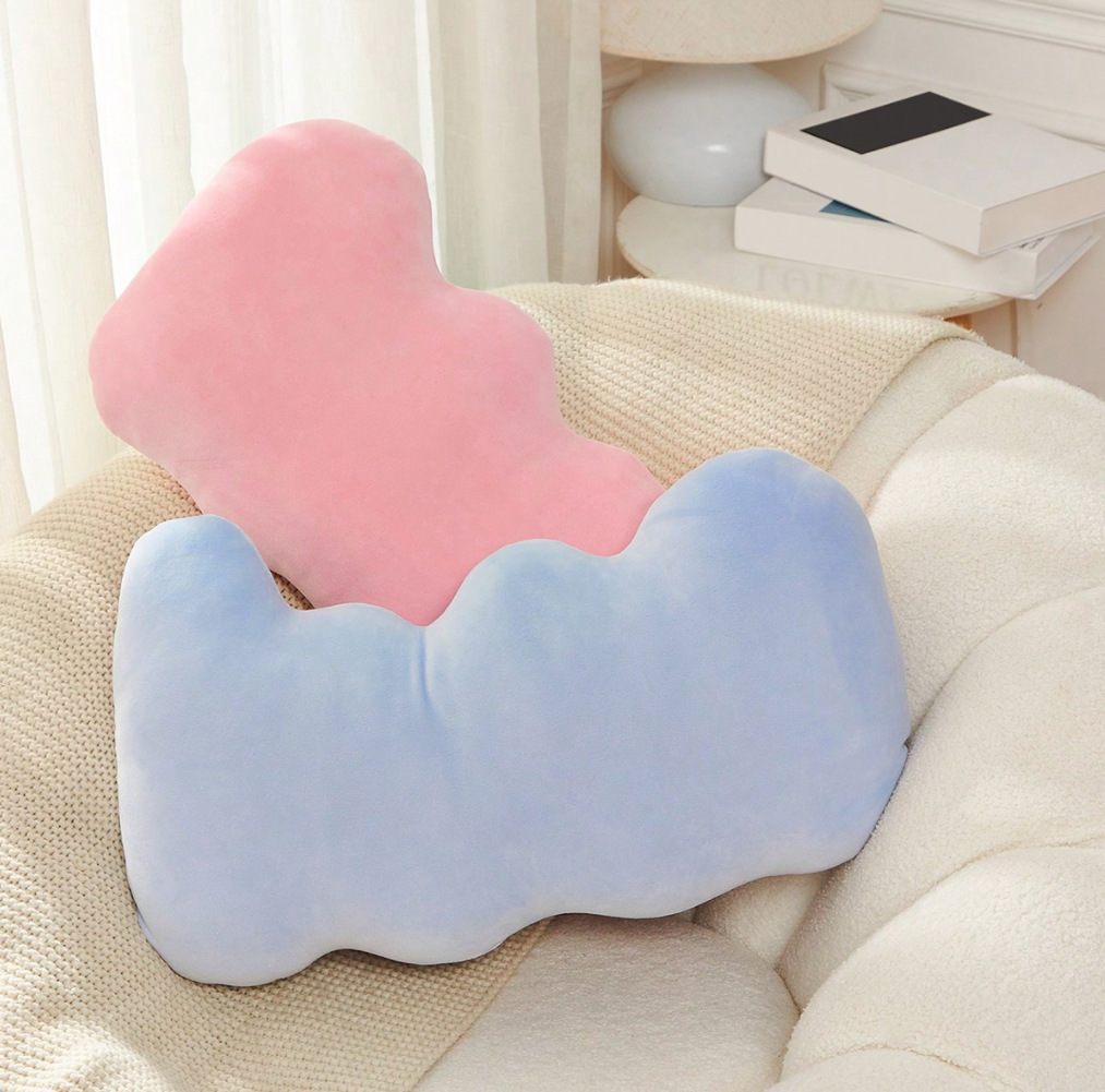 可爱心形抱枕被毛绒沙发靠垫床上头抱枕午睡护腰靠背垫汽车用坐垫详情22