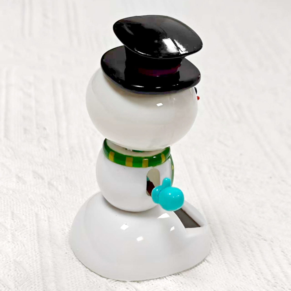 Cross-border new solar automatic rocker, Christmas holiday gifts, black hat, scarf, snowman ornaments are available for wholesale pic 9