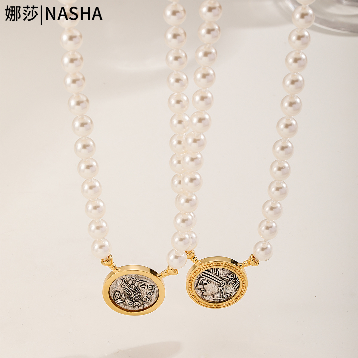 Nasha Glass pearl sweater Chain is a fashionable and versatile, light luxury and high-end commuting accessory necklace for women in autumn and winter pic 11