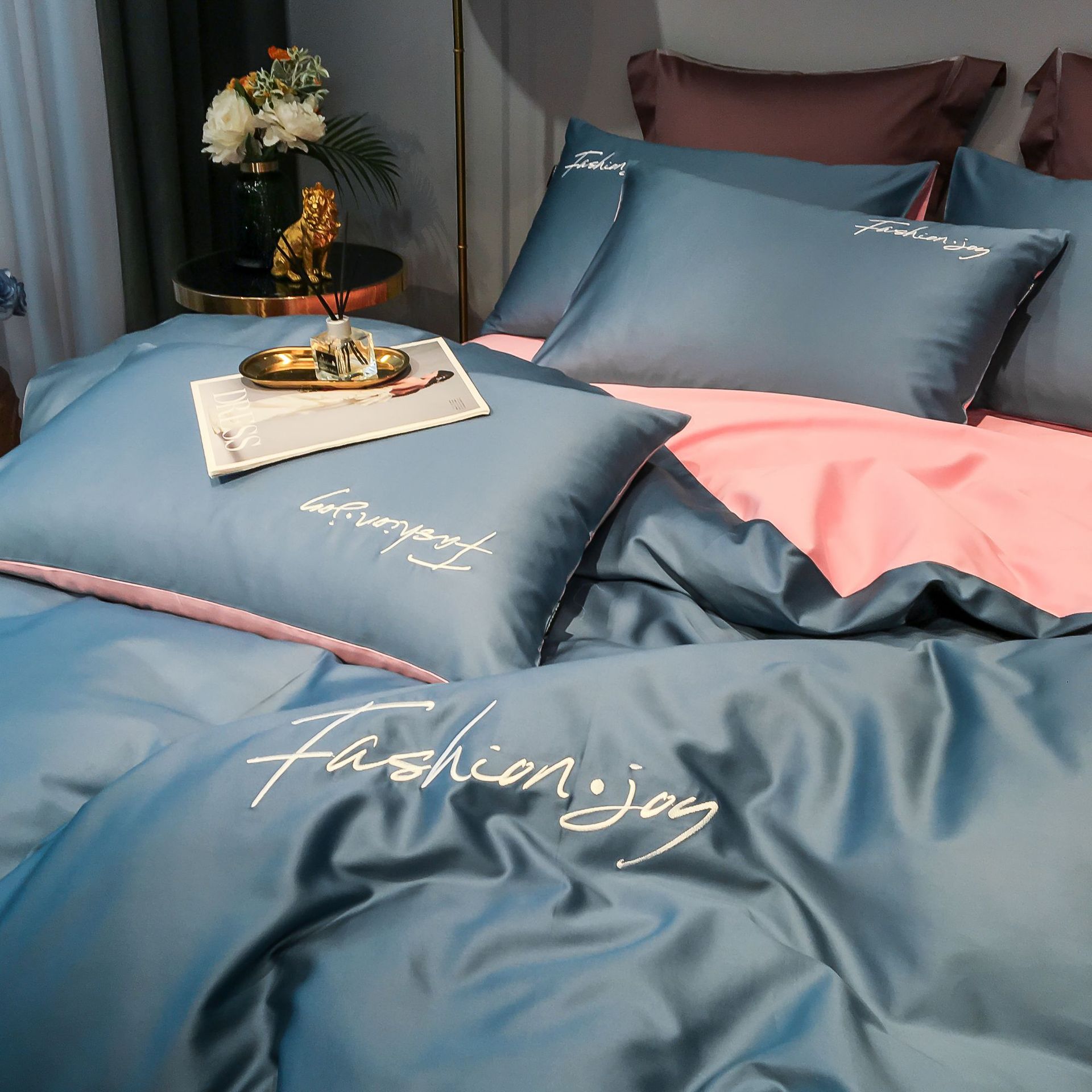 Wholesale from the factory: simple solid-color 60-piece brocade long-staple cotton embroidered four-piece set, color-blocking all-cotton Nordic bedding pic 2