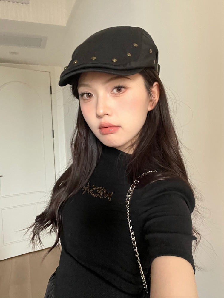 Korean niche rivet forward hat kids, Japanese retro y2k hot girls wear artist Beret caps and baseball caps backwards pic 4