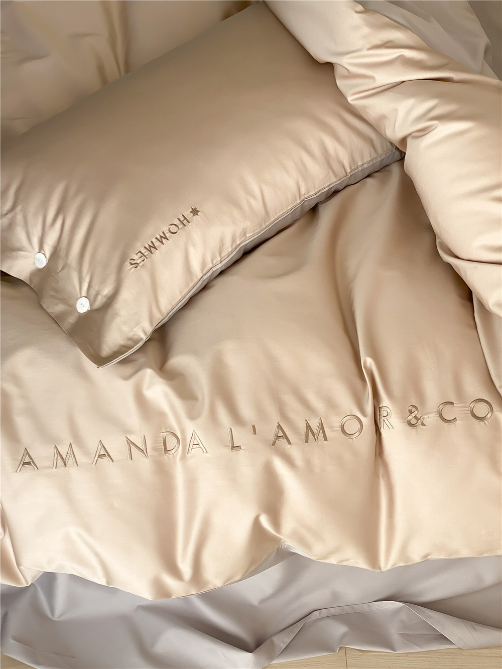 Simple, light luxury and fashionable solid-color long-staple cotton four-piece set, pure cotton letter-embroidered duvet cover, double bedding pic 42