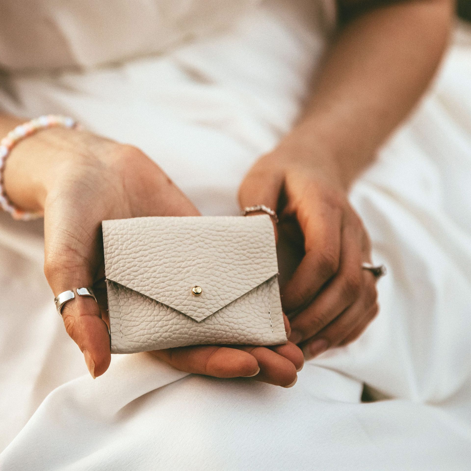 Creative personalized PU jewelry ring bag, small and portable jewelry stud jewelry bag, gift ring storage bag pic 8