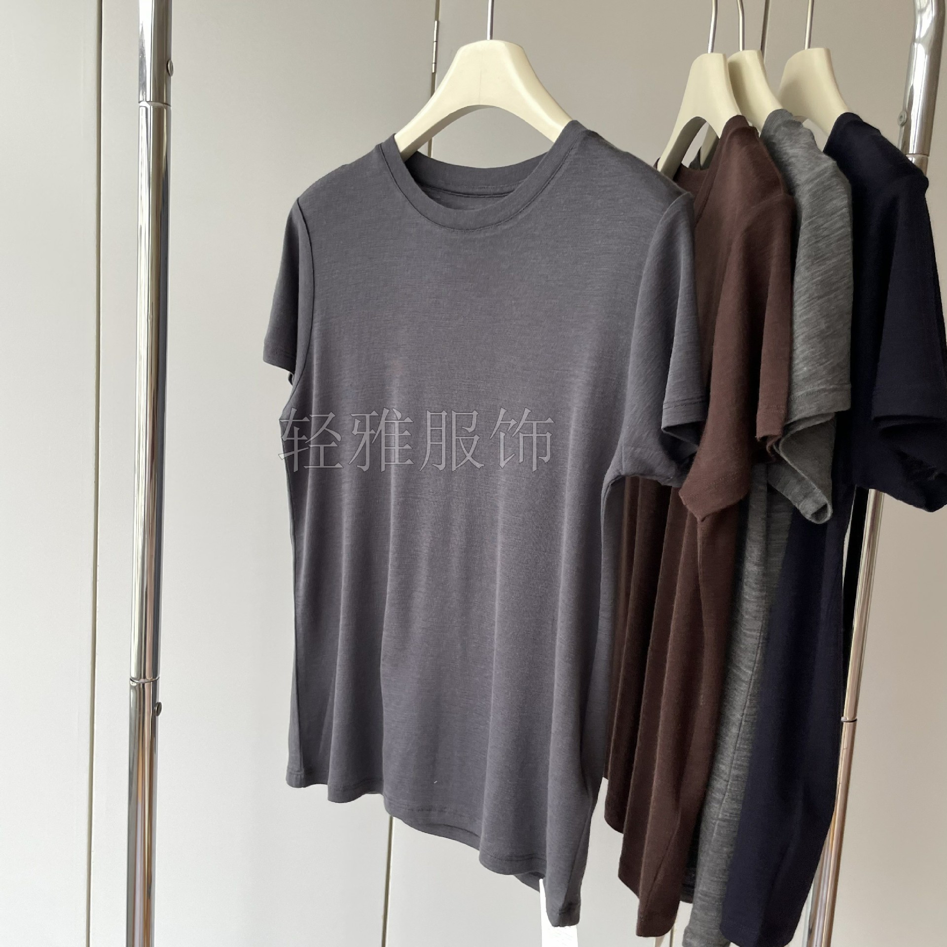 Sweat-wicking and breathable 100 pieces of Australian Merino wool! Round-neck, light, comfortable, slimming, versatile short-sleeved T-shirt for women pic 14