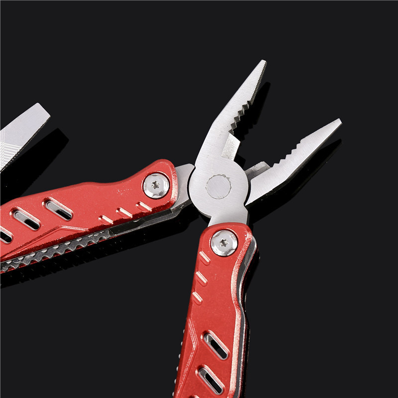 The multi-functional folding knife and pliers are suitable for outdoor camping. They are portable small knives and pliers, as well as wilderness survival equipment such as network cable pliers pic 4