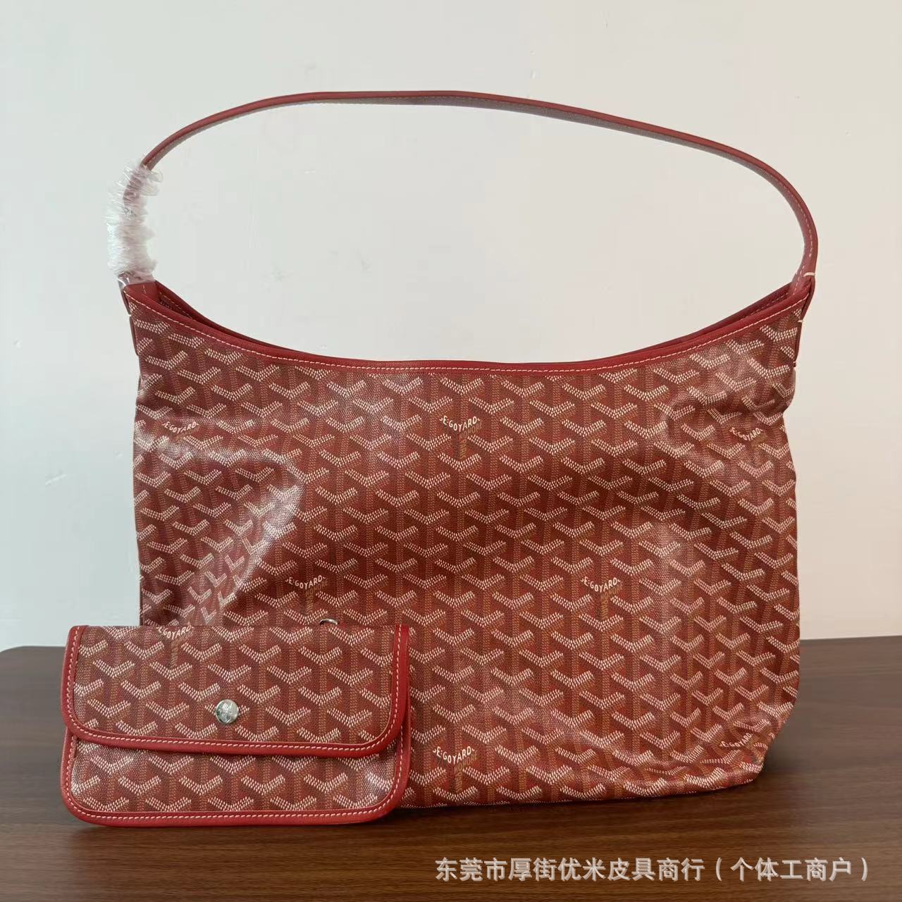 优米皮具商行  进口头层荔枝纹牛皮hobo腋下包子母包详情39