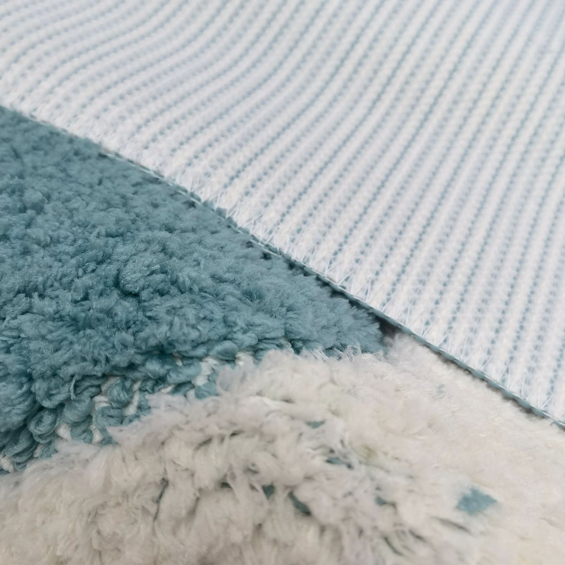 超纤雪花渐变四个爱心型防滑吸水脚垫TPR卧室入户门口浴室客厅垫详情5