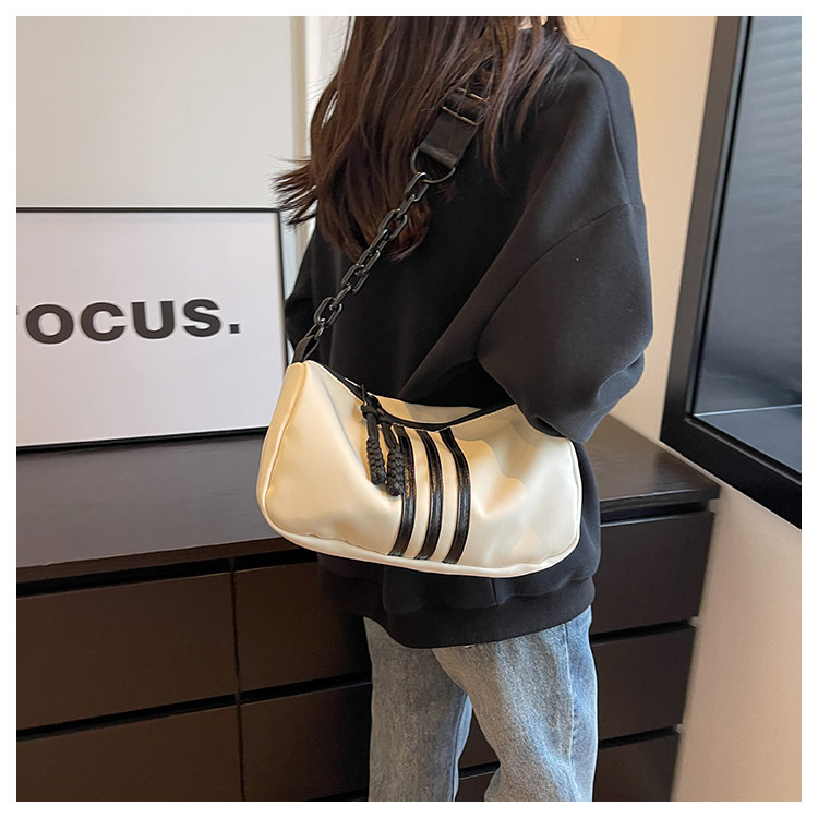 High-end Oxford fabric single-shoulder bag, casual and fashionable chain crossbody bag, cross-border versatile underarm bag for women wholesale pic 17