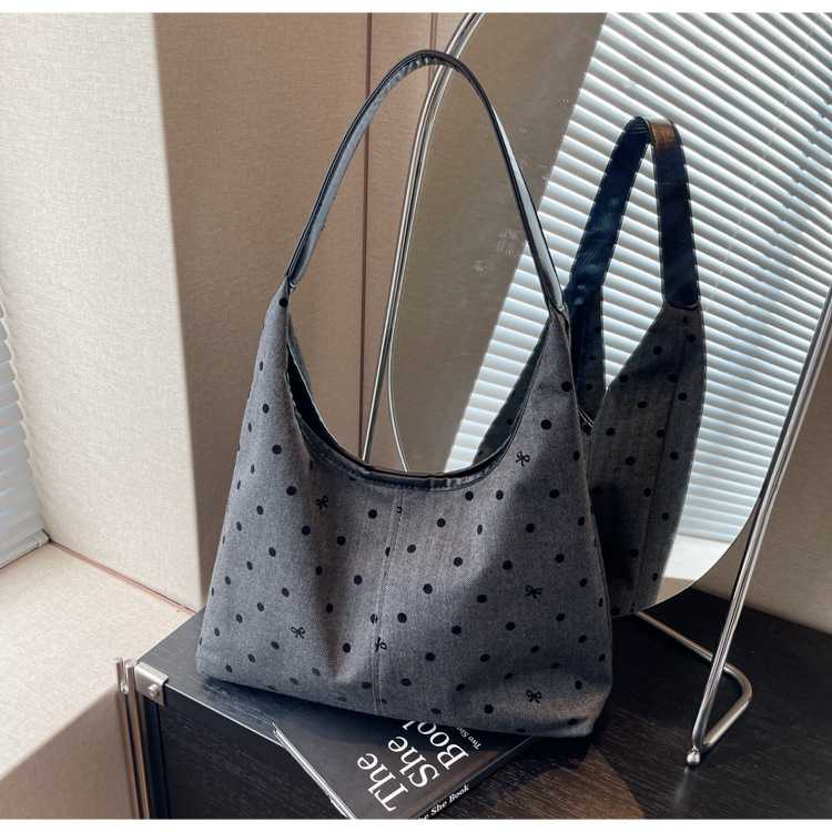 通勤大容量女包新款流行波点单肩包时尚百搭托特水桶包都市斜挎包详情19