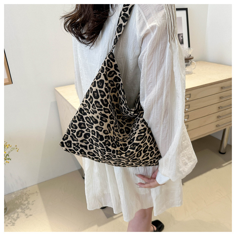 大容量网红豹纹包包女包2024新款潮时尚质感单肩腋下包洋气背包女详情16