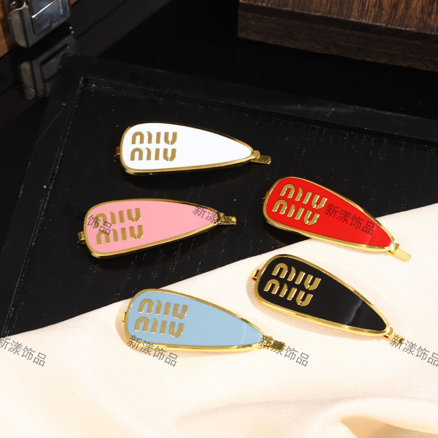 Ms. Miao Miao alloy hair clips, miumiu letter straight clips, personalized bangs clips, side hair clips, hair accessories pic 1