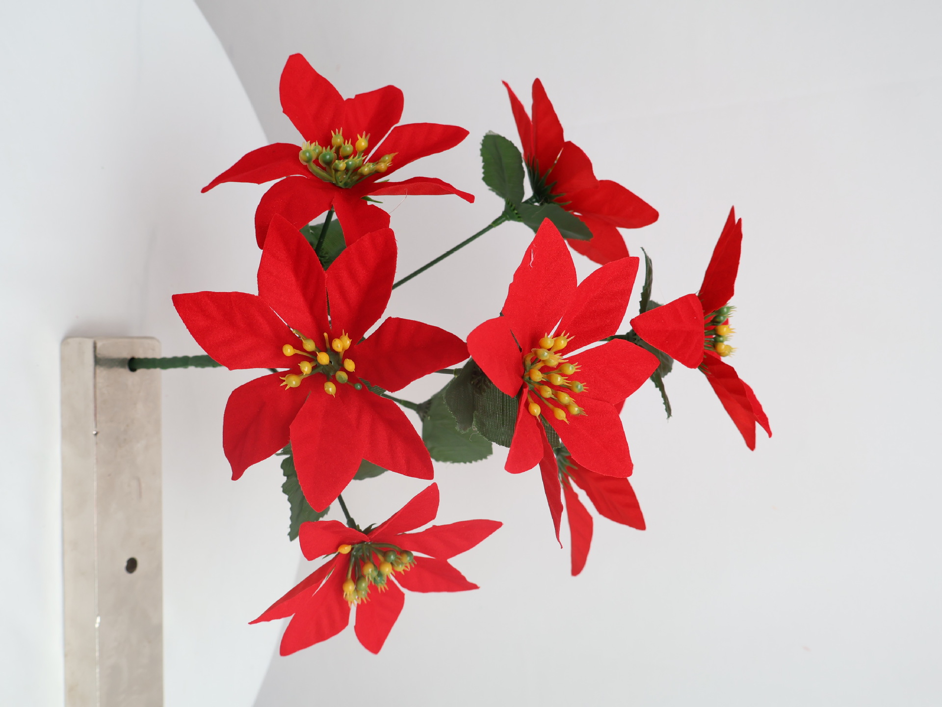 Cross-border Temu Foreign Trade consignment, artificial Christmas bouquets, outdoor floor nails, artificial flowers, Christmas decoration velvet artificial flower factory pic 20
